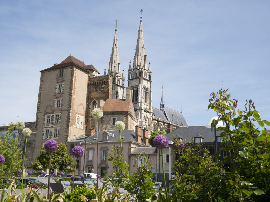 200820155703 mal coiffee guyot l 2 allier tourisme